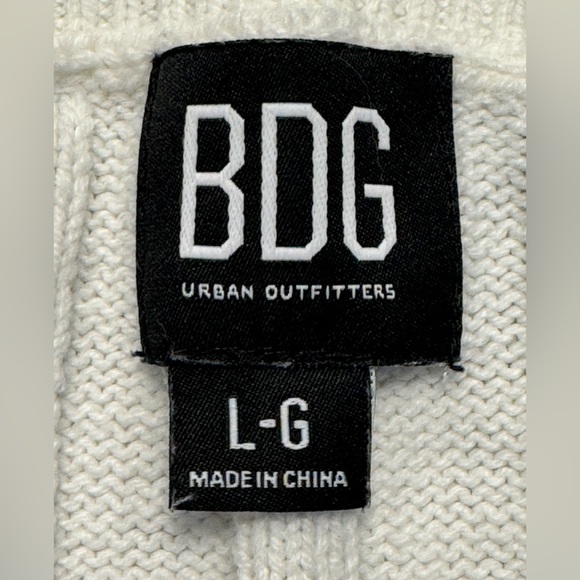 BDG Urban Outfitters Cropped V-neck Sweater Vest Y2K Cream Size Large - Picture 9 of 9